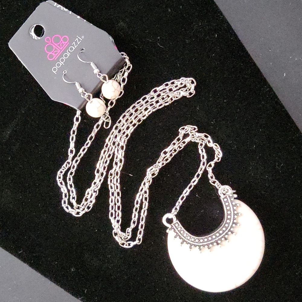 Paparazzi crackle stone set